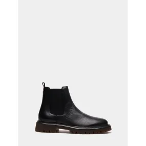 Chelsea ankle boots in leather