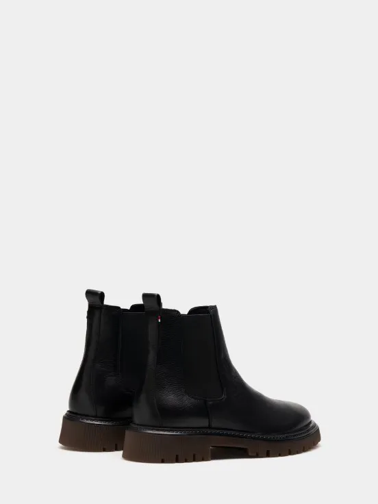 Chelsea ankle boots in leather